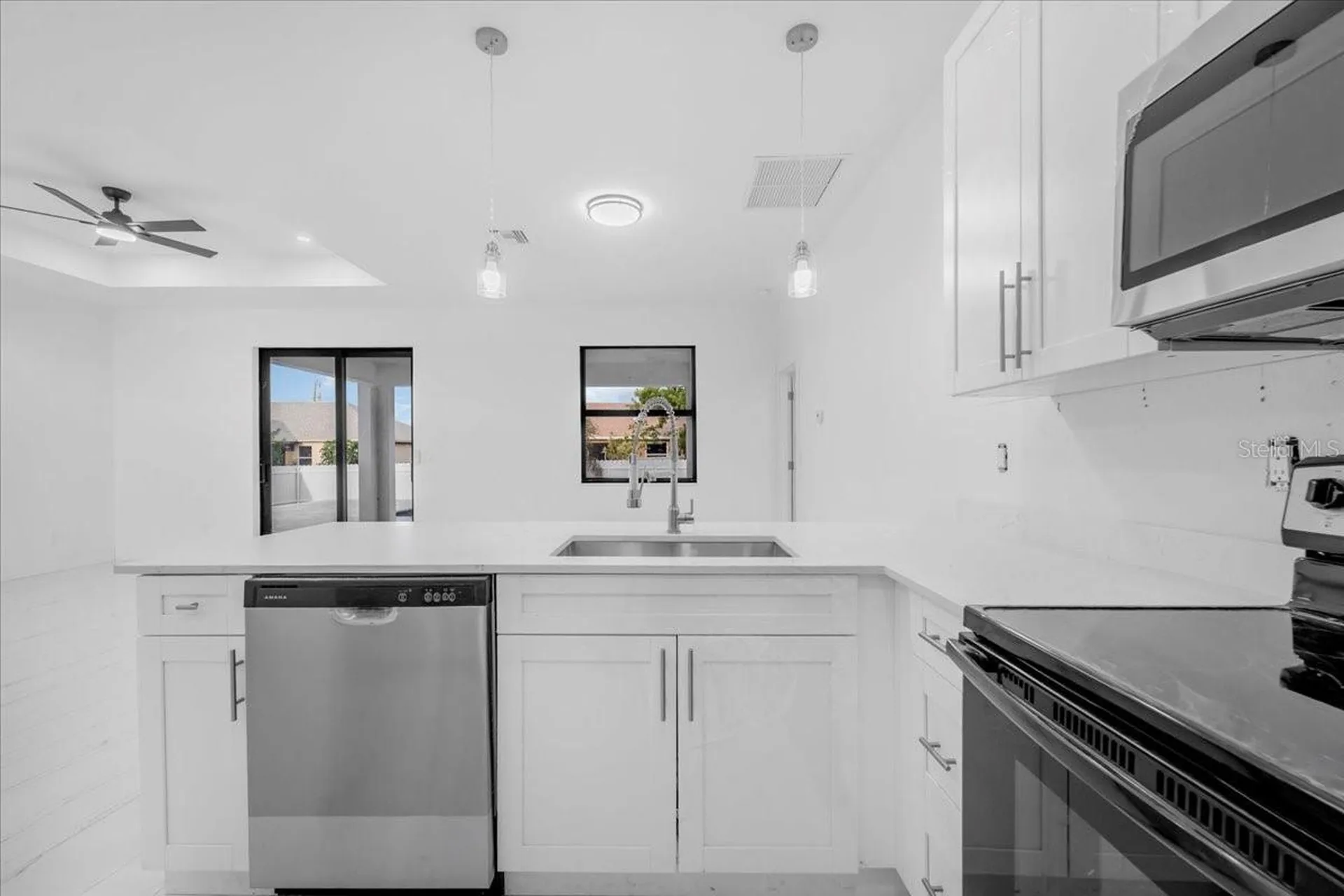 2513 NW 9th Avenue Cape Coral FL 33993