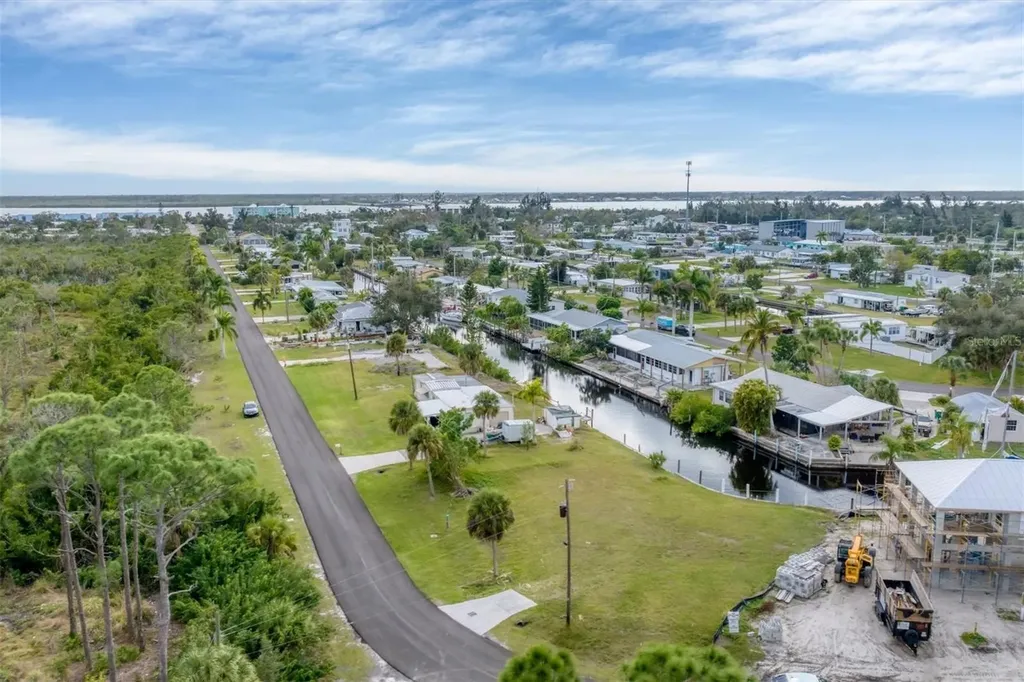 4203 Hollis Avenue Port Charlotte FL 33953