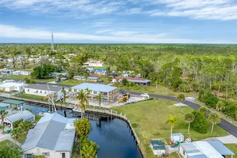 4203 Hollis Avenue Port Charlotte FL 33953