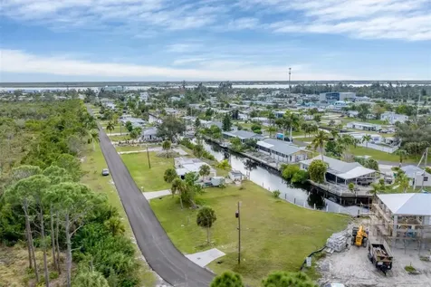 4203 Hollis Avenue Port Charlotte FL 33953