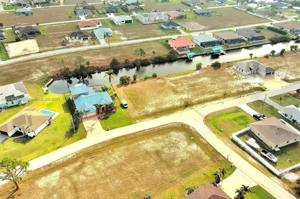 1939 NW 34th Place Cape Coral FL 33993