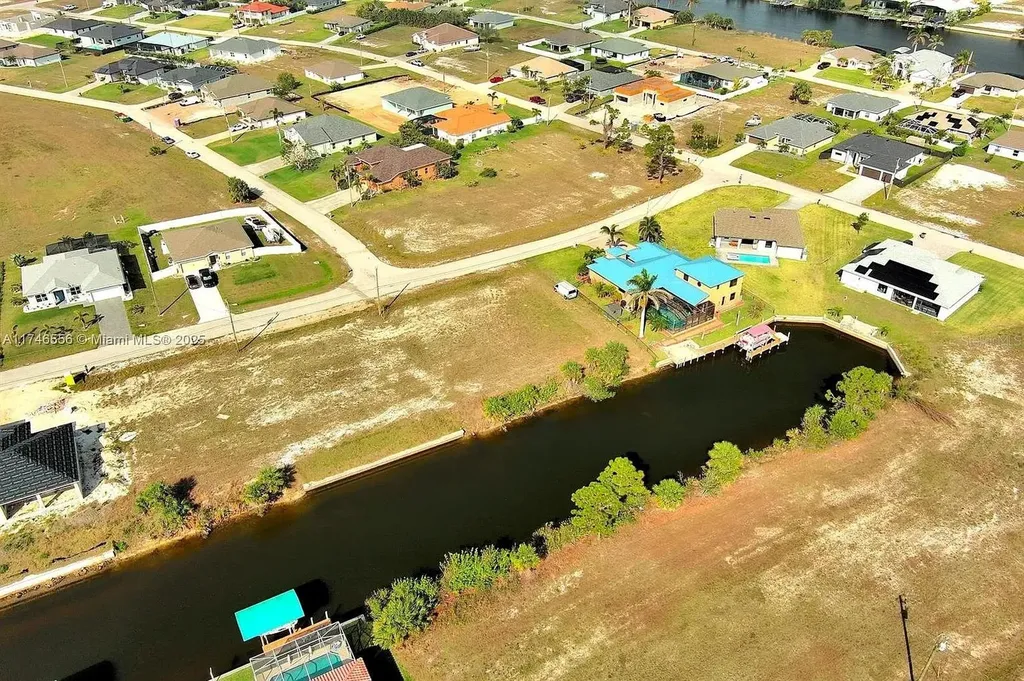 1939 NW 34th Place Cape Coral FL 33993