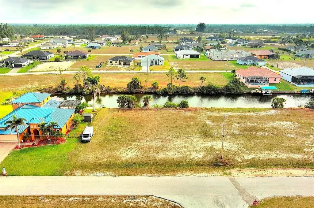 1939 NW 34th Place Cape Coral FL 33993