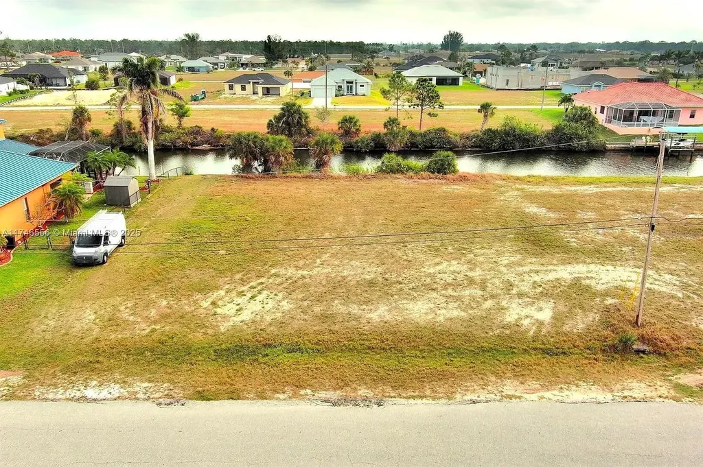 1939 NW 34th Place Cape Coral FL 33993