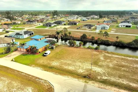 1939 NW 34th Place Cape Coral FL 33993