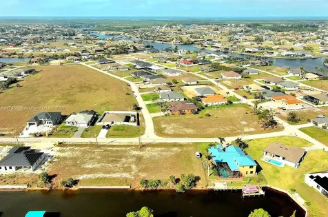 1939 NW 34th Place Cape Coral FL 33993