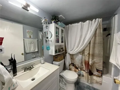 7200 SW 8th Avenue Gainesville FL 32607