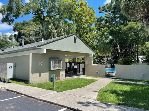 7200 SW 8th Avenue Gainesville FL 32607
