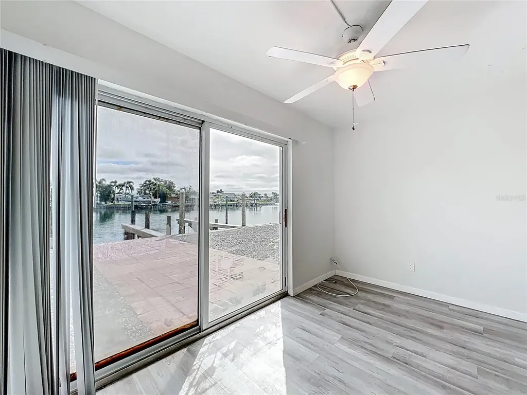 11705 3rd Street E Treasure Island FL 33706