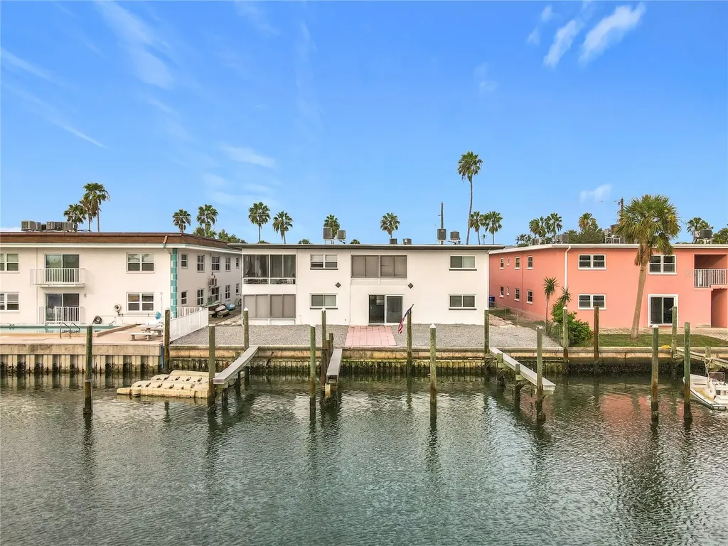 11705 3rd Street E Treasure Island FL 33706