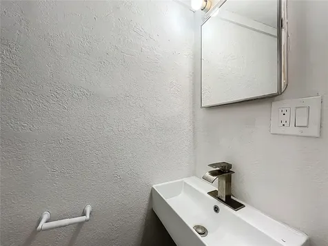 11705 3rd Street E Treasure Island FL 33706