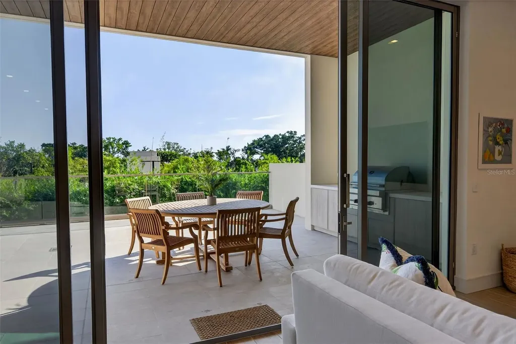 1591 Gulf Of Mexico Drive Longboat Key FL 34228