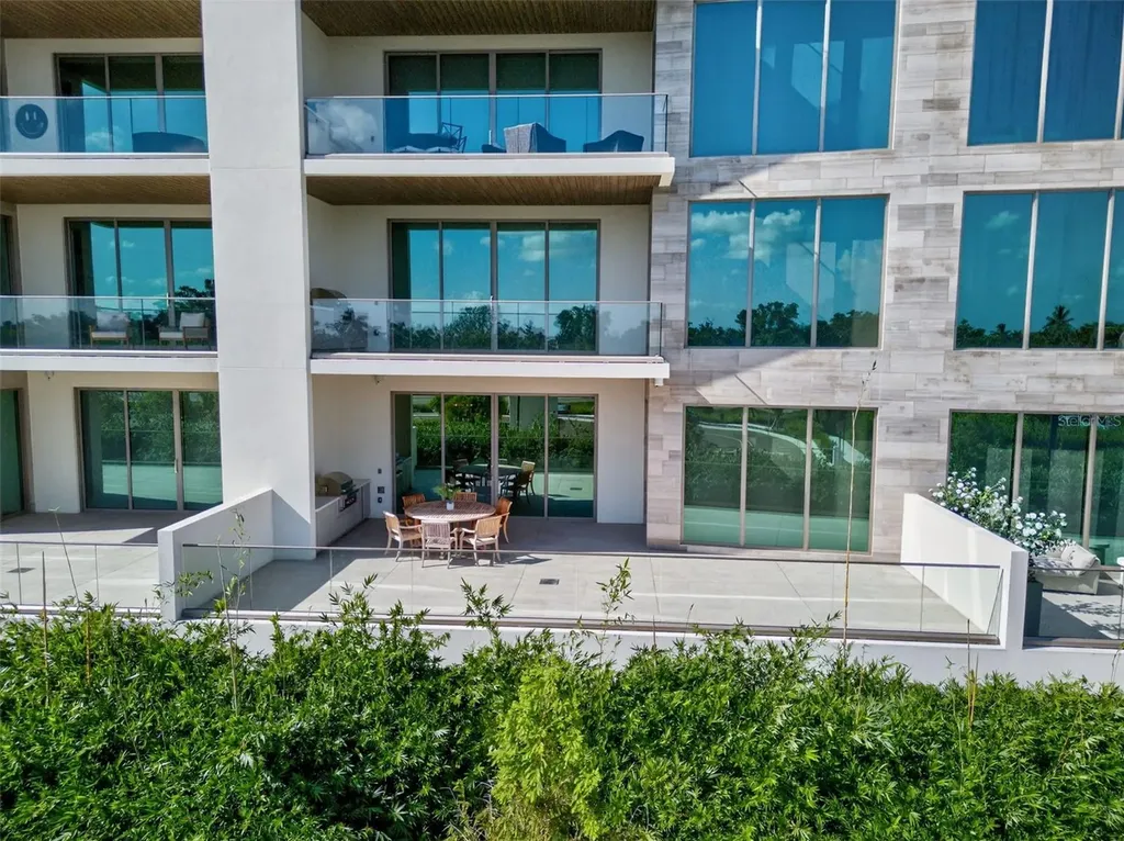 1591 Gulf Of Mexico Drive Longboat Key FL 34228