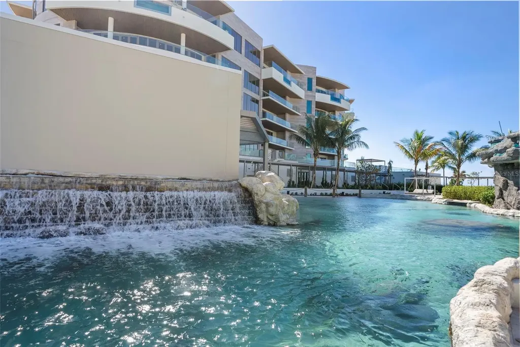 1591 Gulf Of Mexico Drive Longboat Key FL 34228