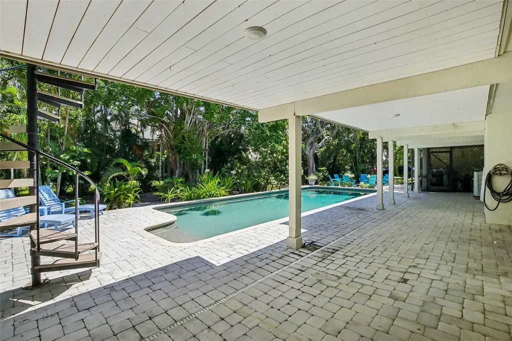 3390 Bayou Sound Longboat Key FL 34228