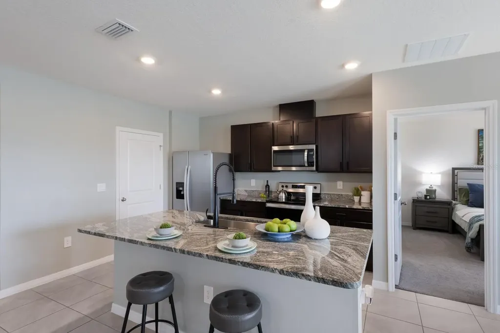17616 Canopy Place Bradenton FL 34211