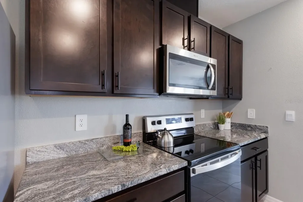 17616 Canopy Place Bradenton FL 34211