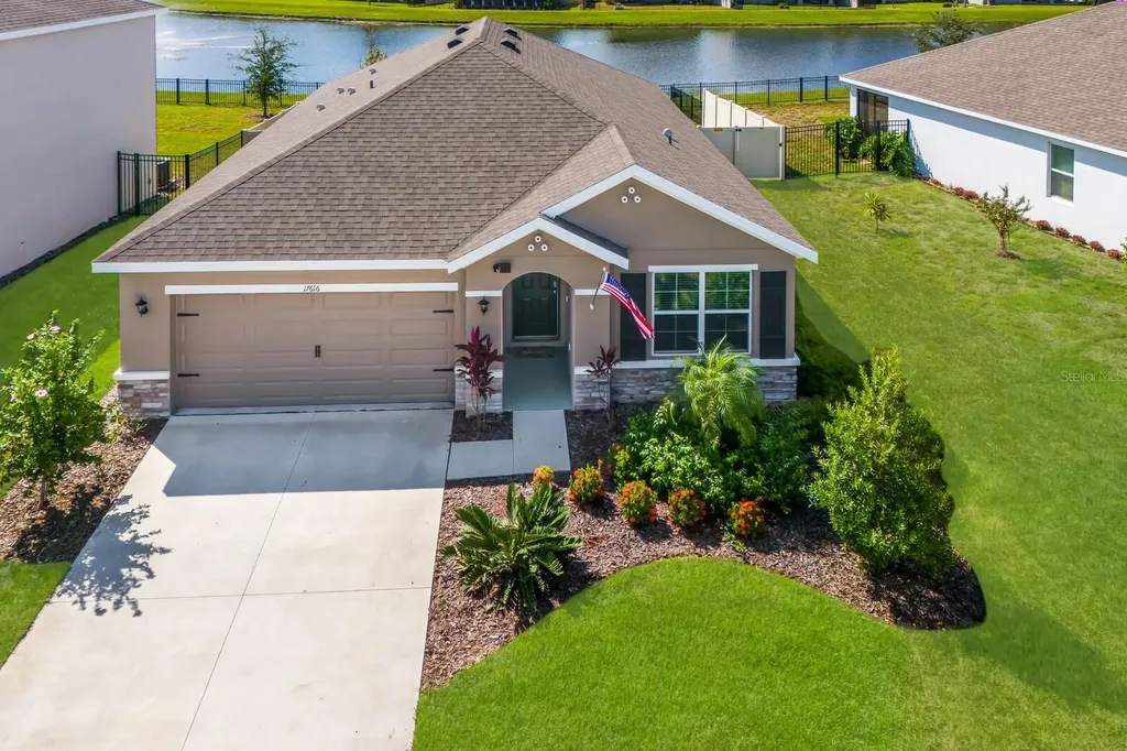 17616 Canopy Place Bradenton FL 34211