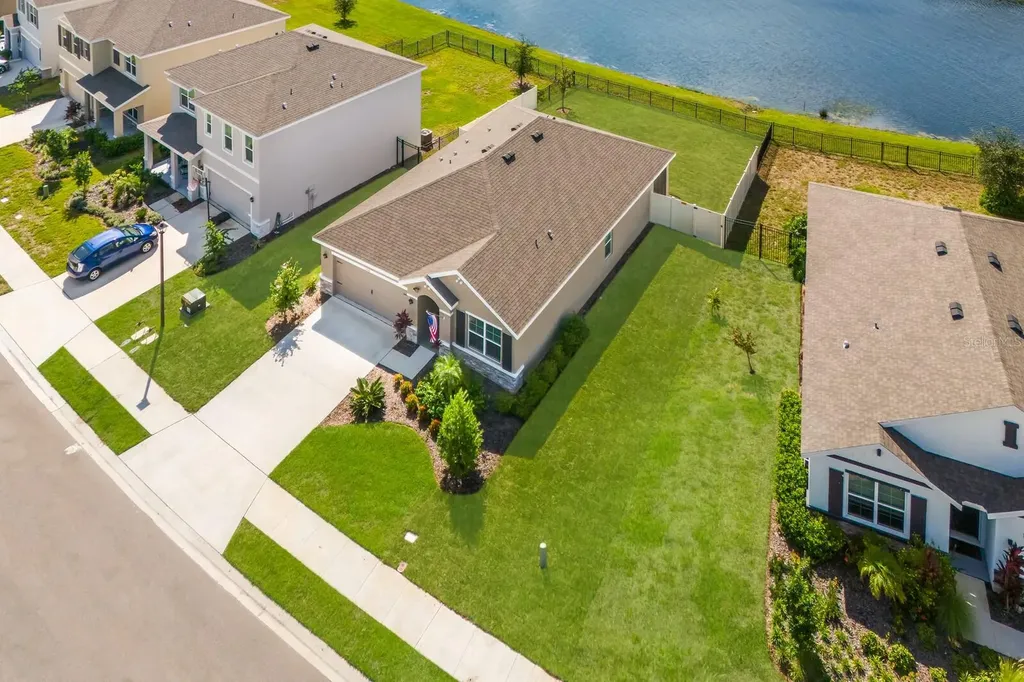 17616 Canopy Place Bradenton FL 34211