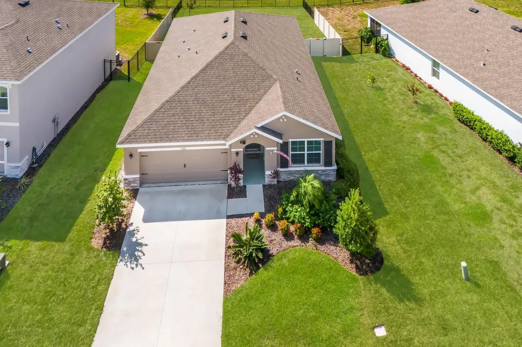 17616 Canopy Place Bradenton FL 34211