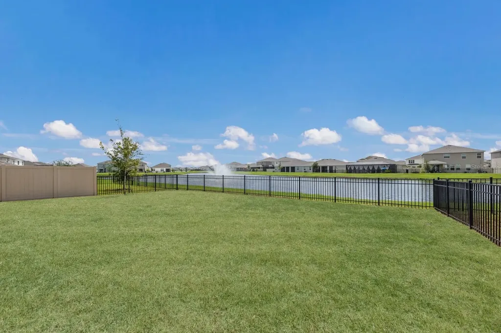 17616 Canopy Place Bradenton FL 34211