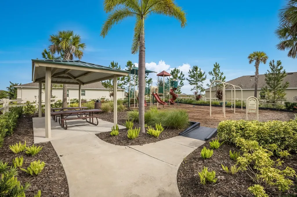 17616 Canopy Place Bradenton FL 34211
