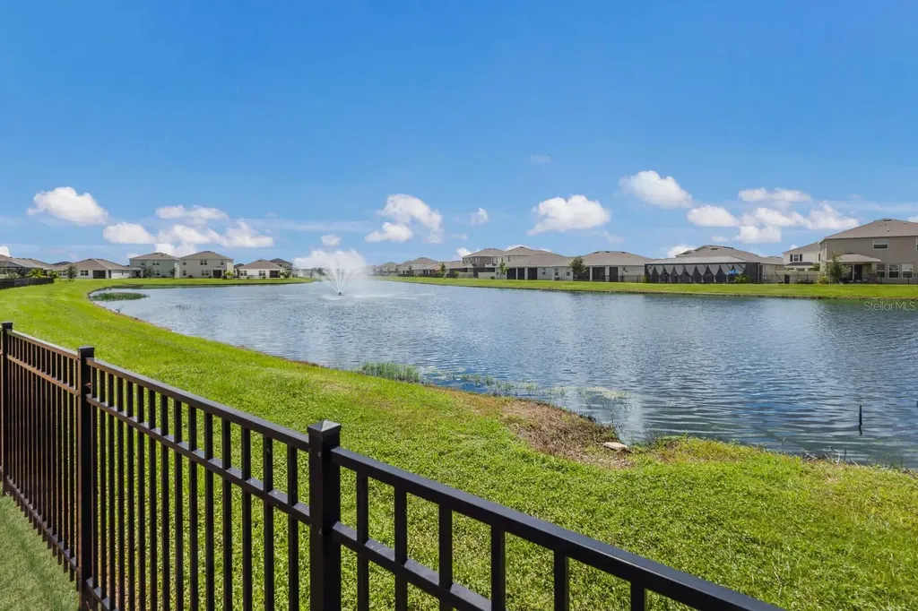 17616 Canopy Place Bradenton FL 34211