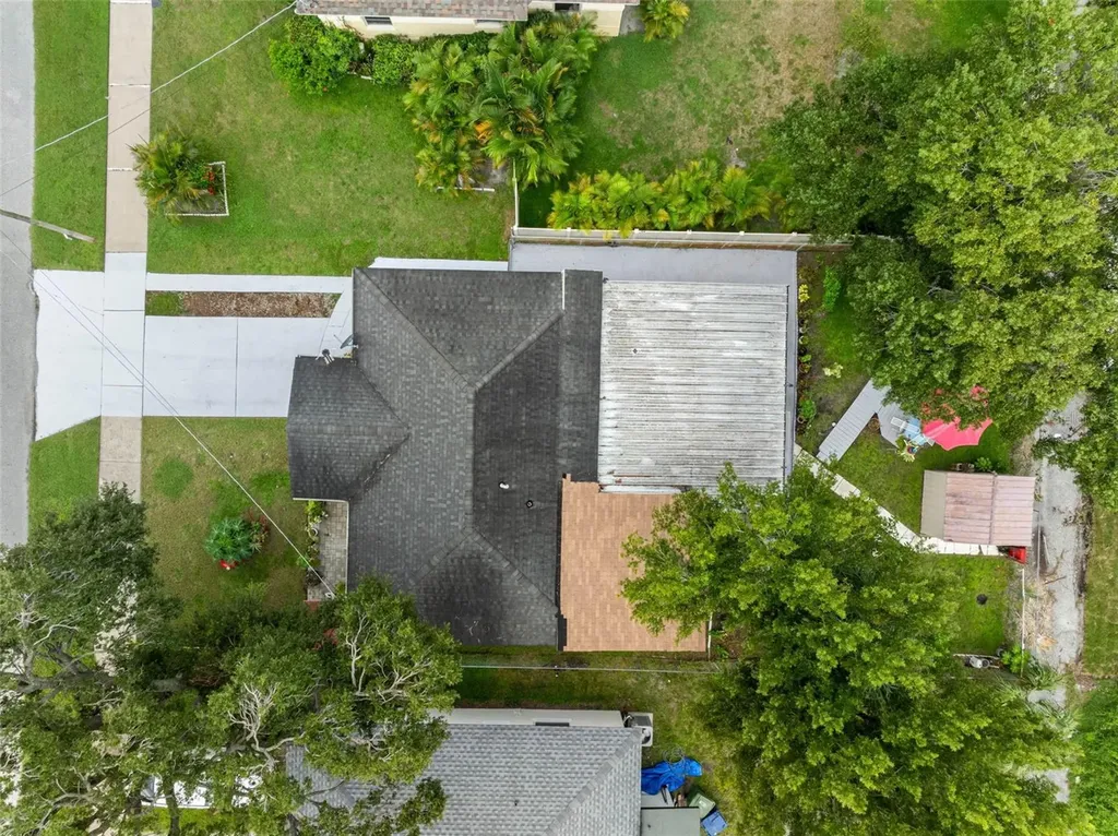 1715 W Saint John Street Tampa FL 33607