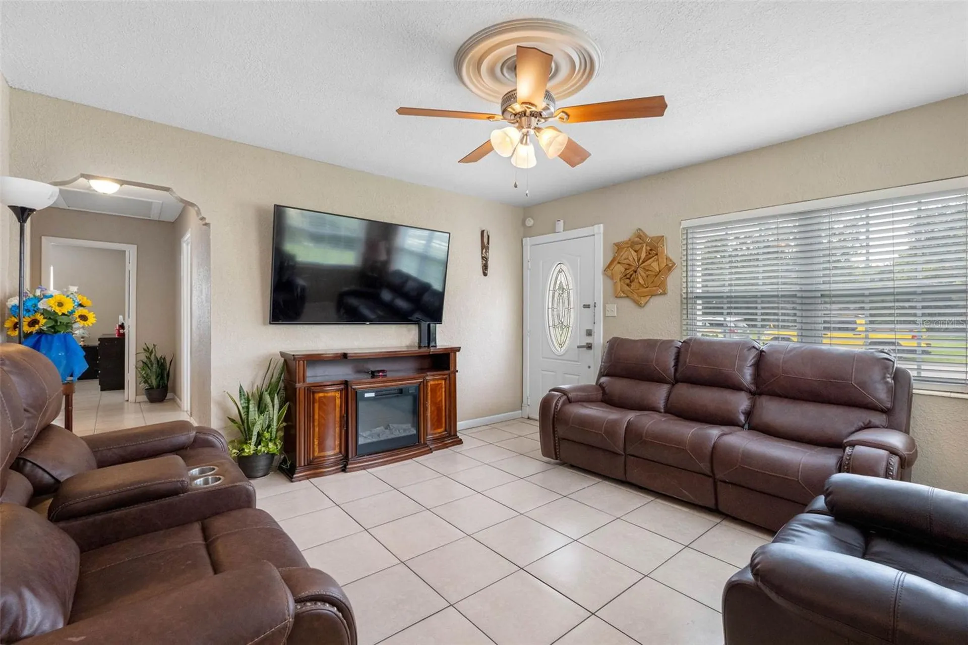 1715 W Saint John Street Tampa FL 33607