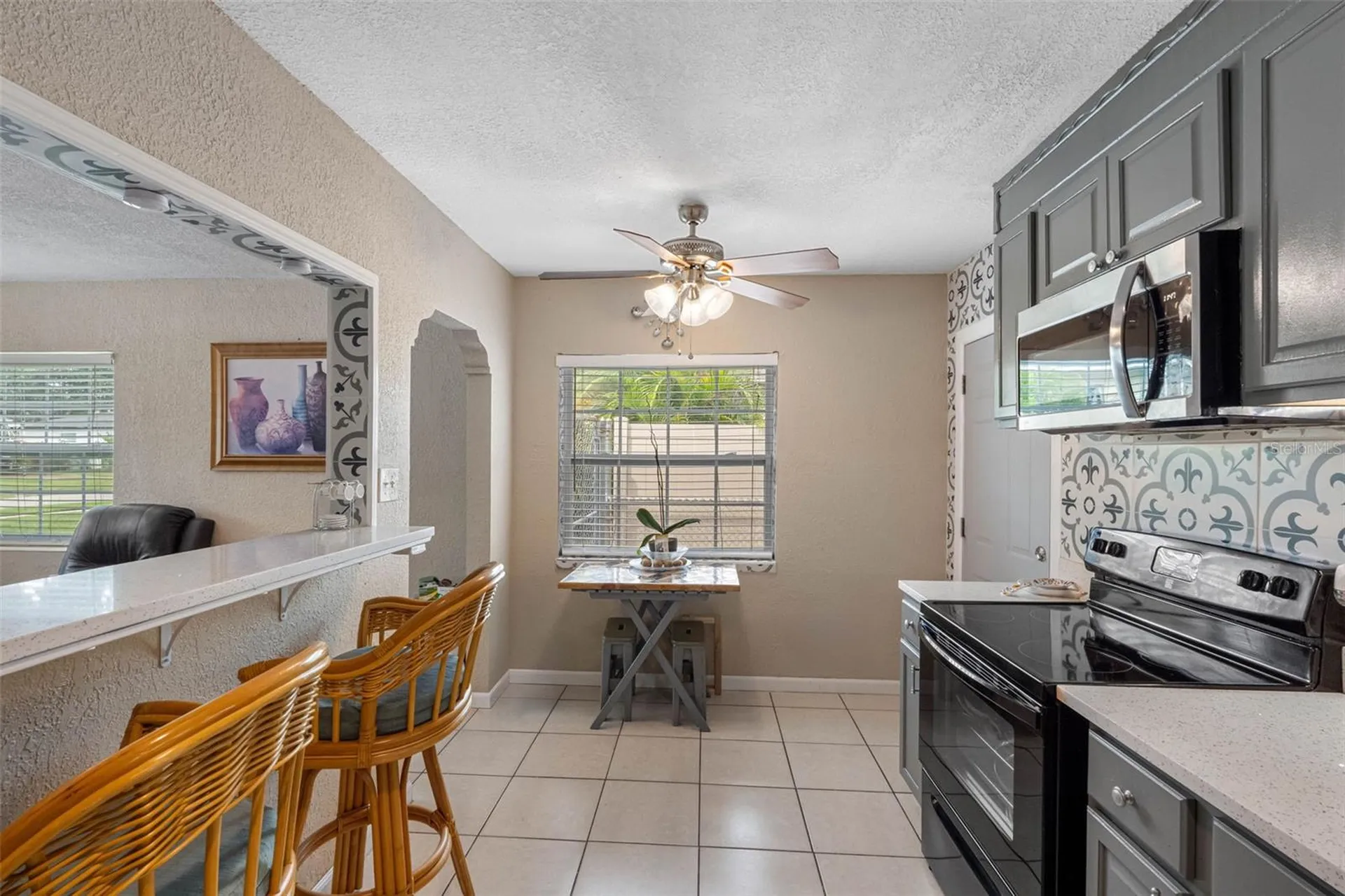 1715 W Saint John Street Tampa FL 33607