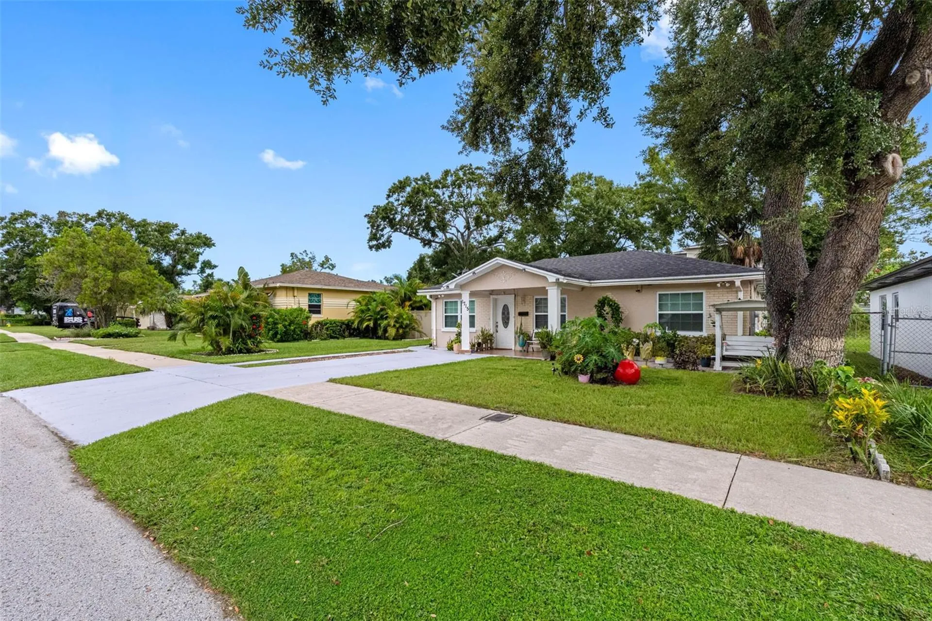1715 W Saint John Street Tampa FL 33607
