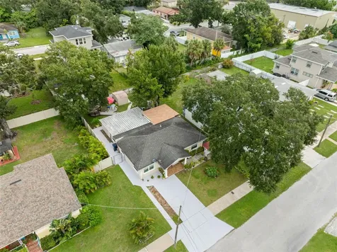 1715 W Saint John Street Tampa FL 33607