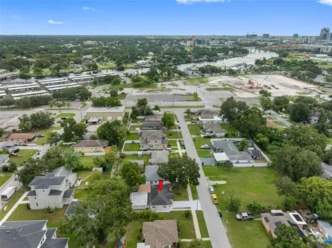 1715 W Saint John Street Tampa FL 33607