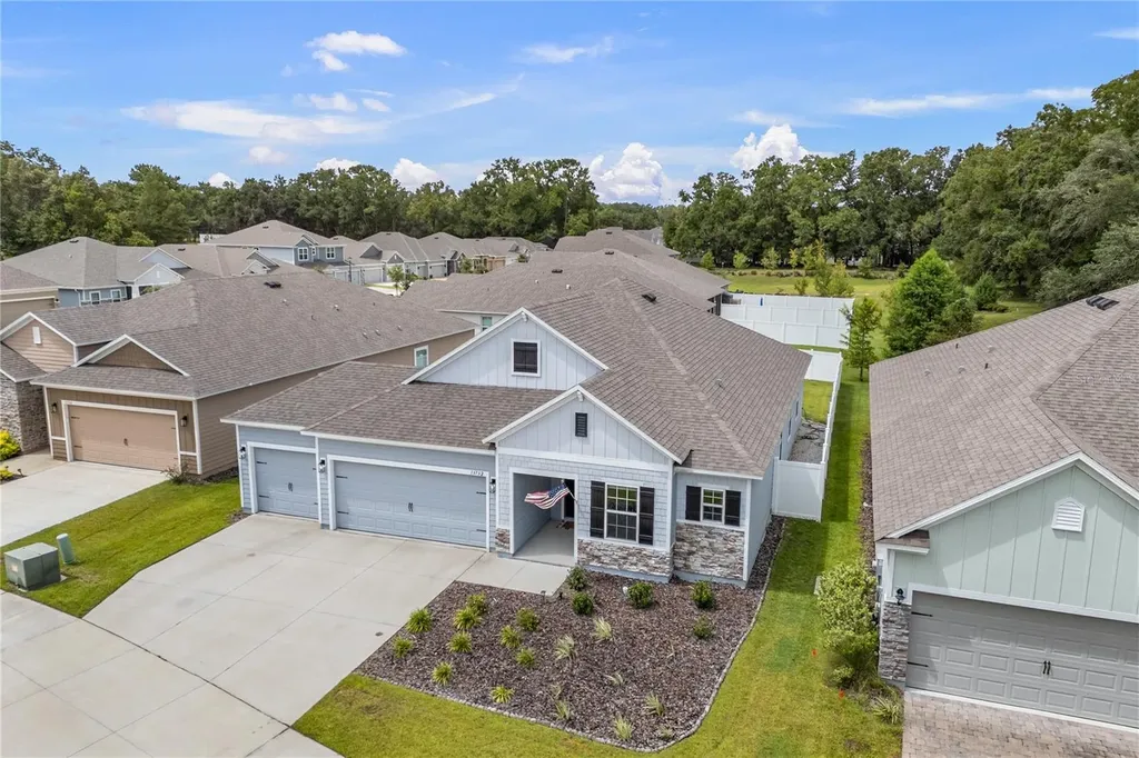 13732 SW 137th Court Newberry FL 32669