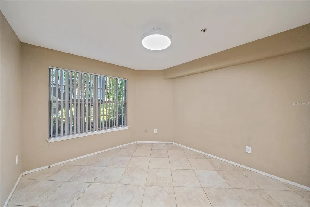 850 S Tamiami Trail Sarasota FL 34236