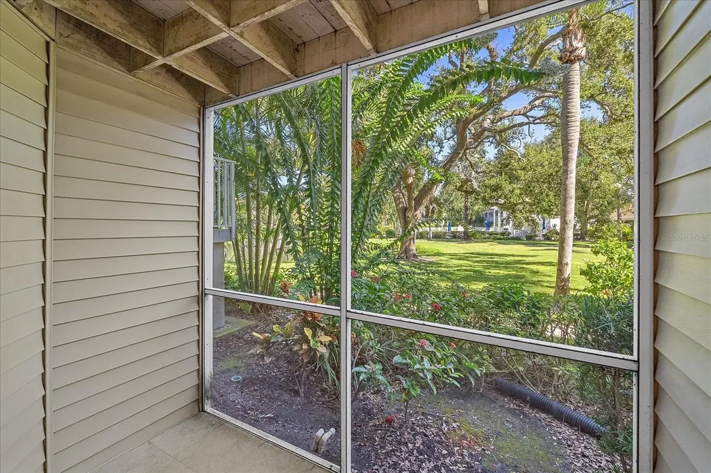 850 S Tamiami Trail Sarasota FL 34236