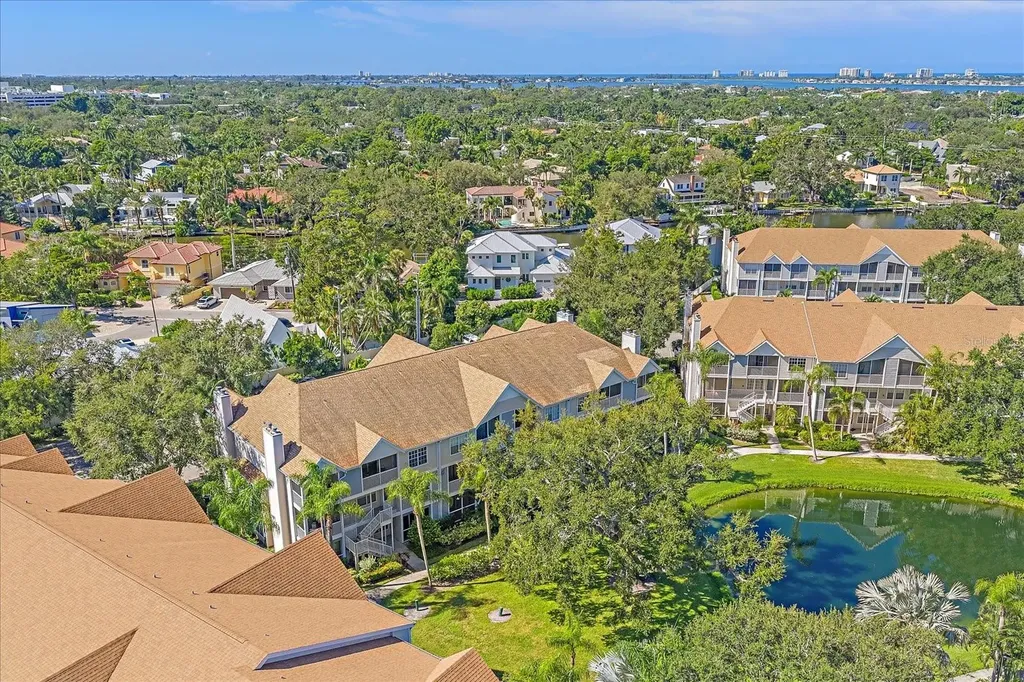 850 S Tamiami Trail Sarasota FL 34236