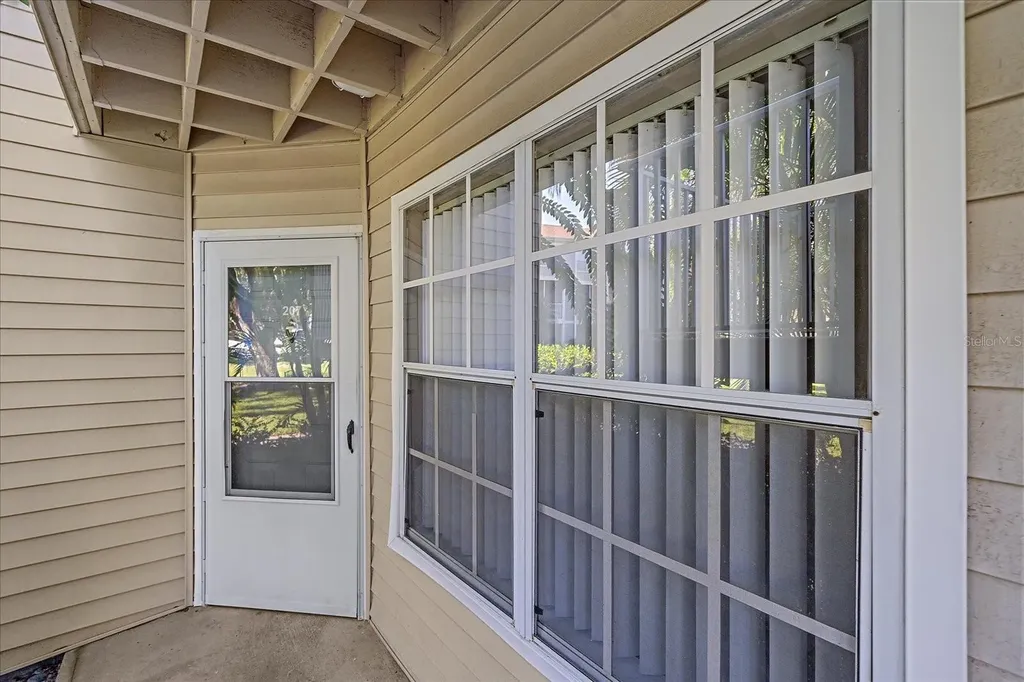 850 S Tamiami Trail Sarasota FL 34236