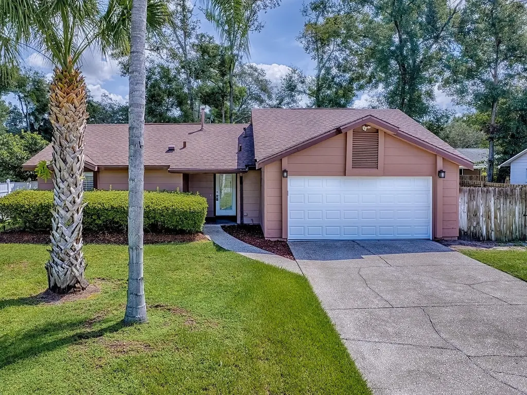 111 N Atlas Drive Apopka FL 32703