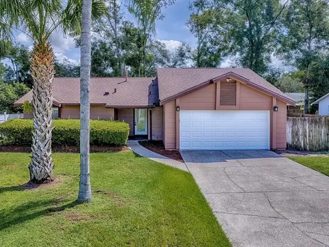 111 N Atlas Drive Apopka FL 32703