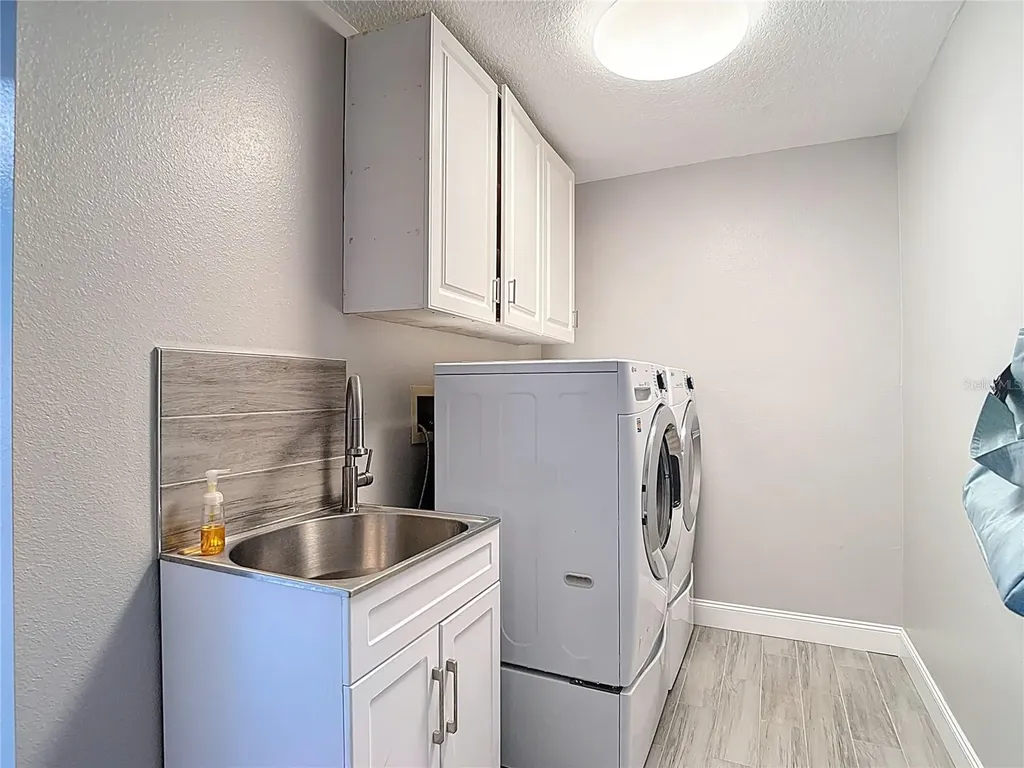 11205 Corey Pavin Lane San Antonio FL 33576