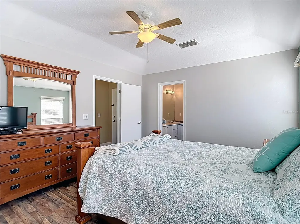 11205 Corey Pavin Lane San Antonio FL 33576
