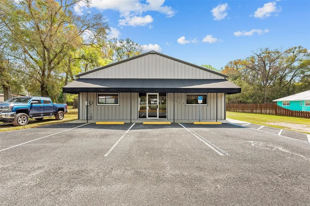 1411 NW 23rd Avenue Chiefland FL 32626