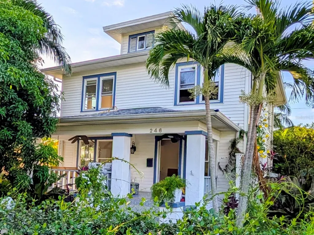 246 19th Avenue NE St Petersburg FL 33704