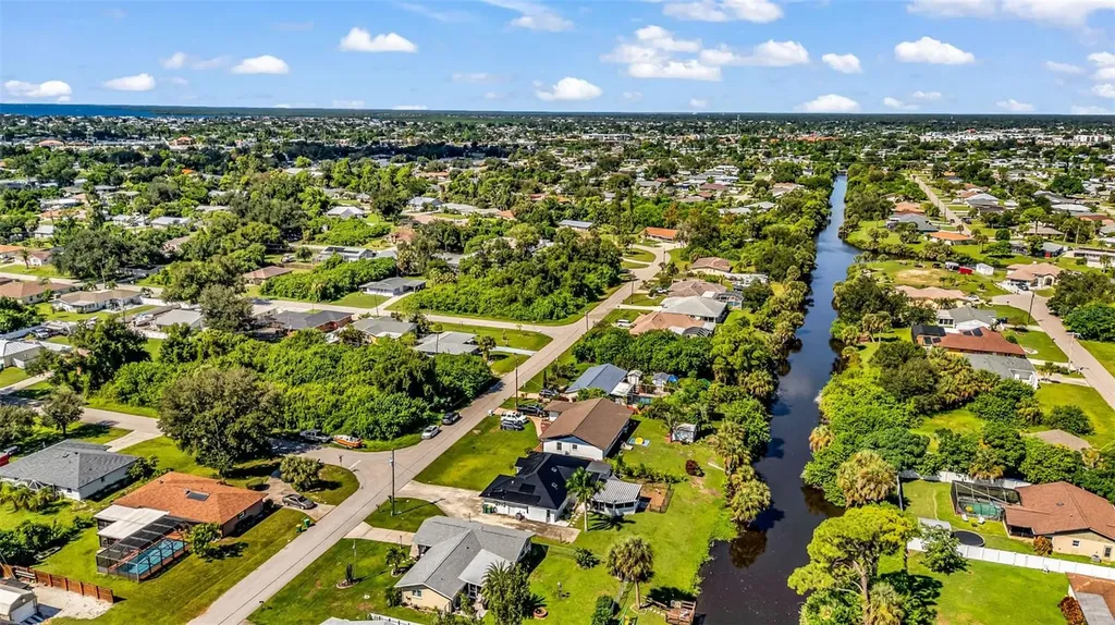 3295 Brooklyn Avenue Port Charlotte FL 33952