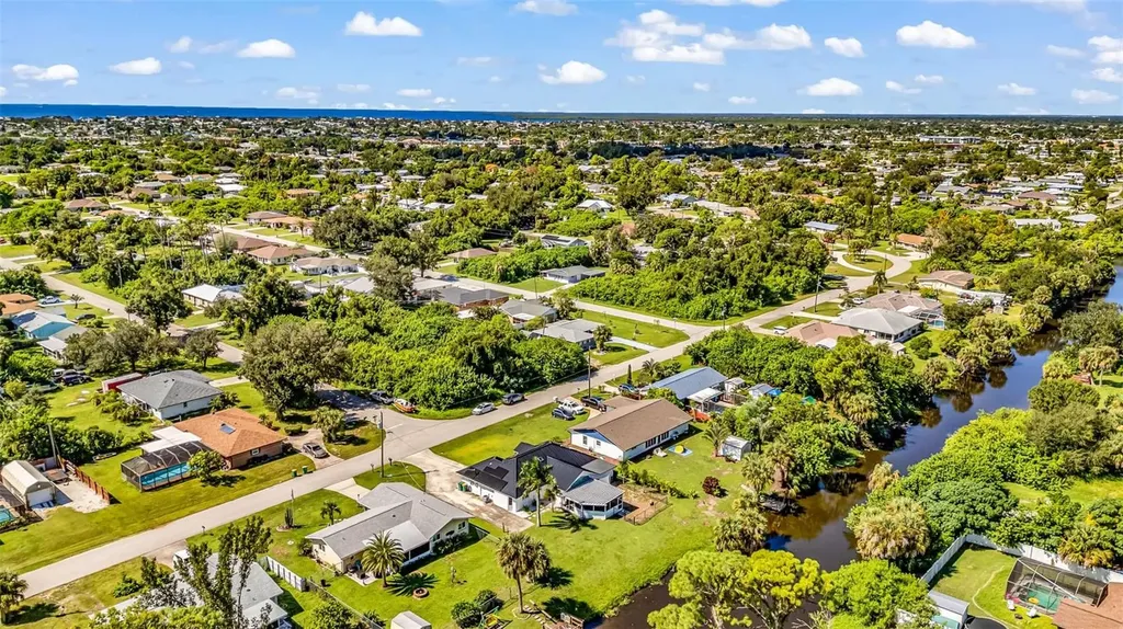 3295 Brooklyn Avenue Port Charlotte FL 33952