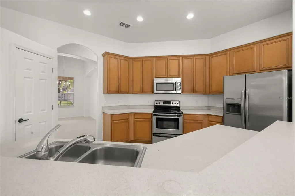 2172 The Oaks Boulevard Kissimmee FL 34746