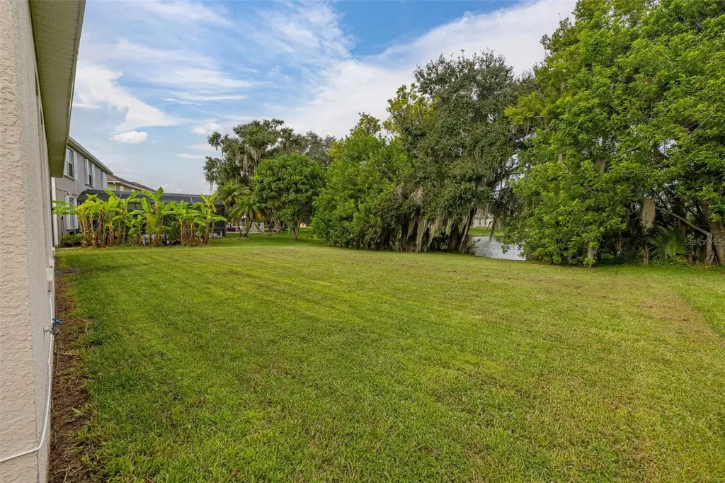 2172 The Oaks Boulevard Kissimmee FL 34746