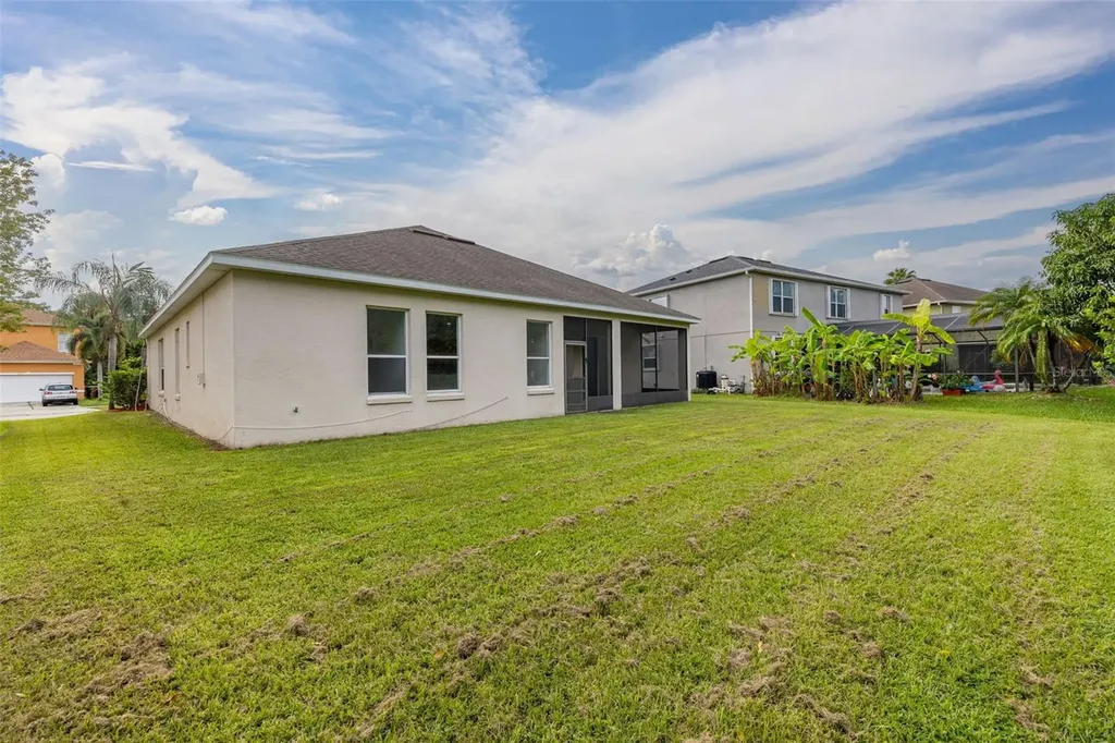 2172 The Oaks Boulevard Kissimmee FL 34746
