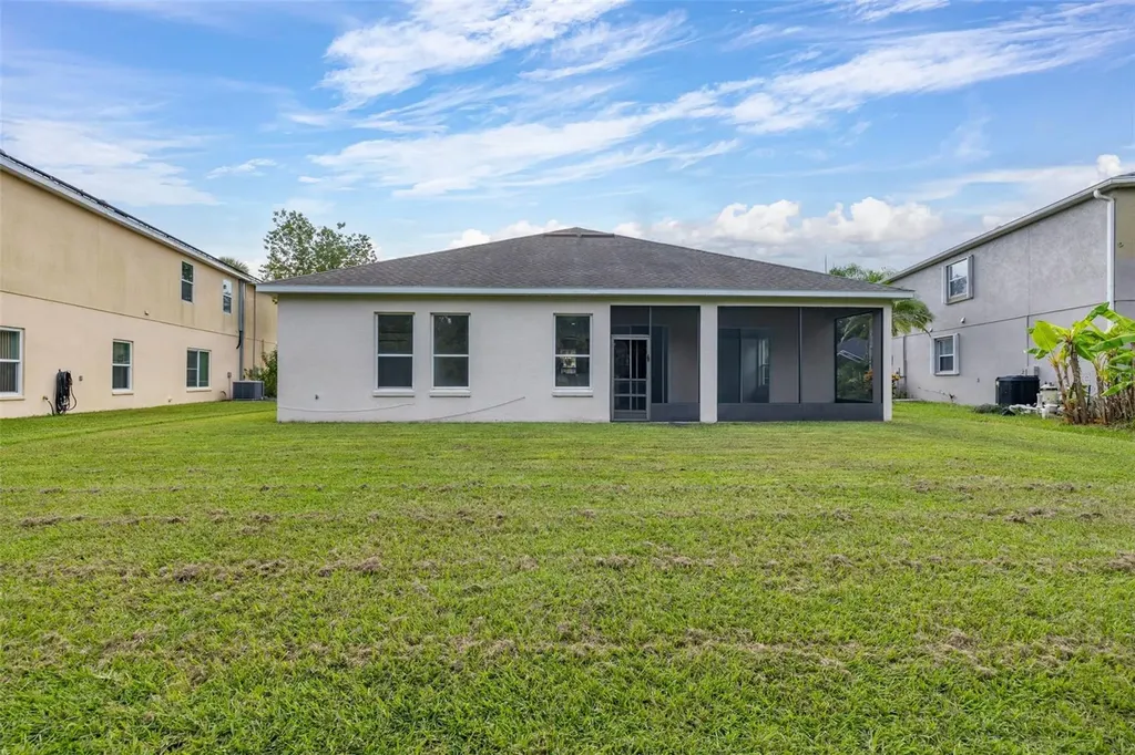 2172 The Oaks Boulevard Kissimmee FL 34746
